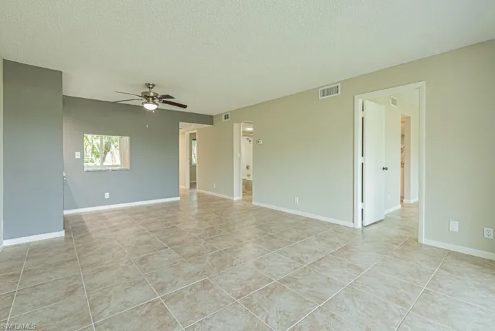 149 Palm Dr 17, Naples, Florida 34112