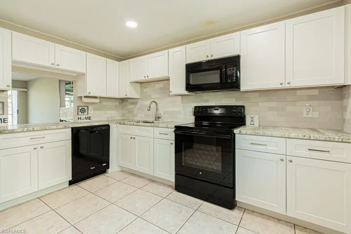 149 Palm Dr 17, Naples, Florida 34112