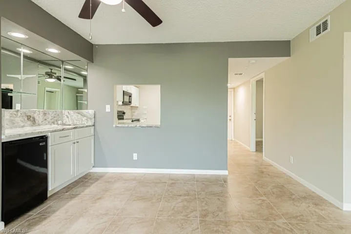 149 Palm Dr 17, Naples, Florida 34112