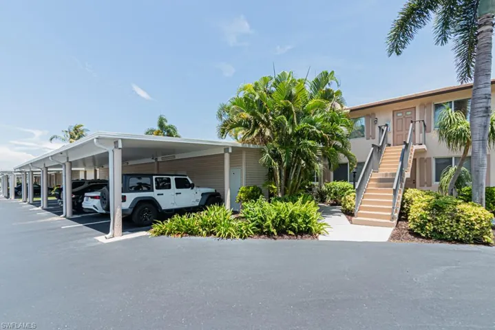 149 Palm Dr 17, Naples, Florida 34112
