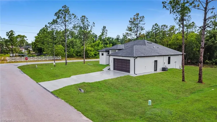 1901  Cedar N AVE, Lehigh Acres, FL 33971