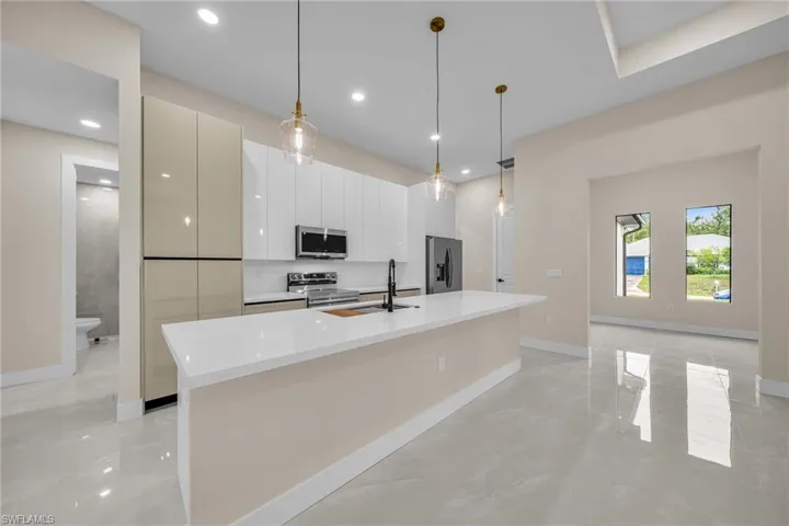 1901  Cedar N AVE, Lehigh Acres, FL 33971