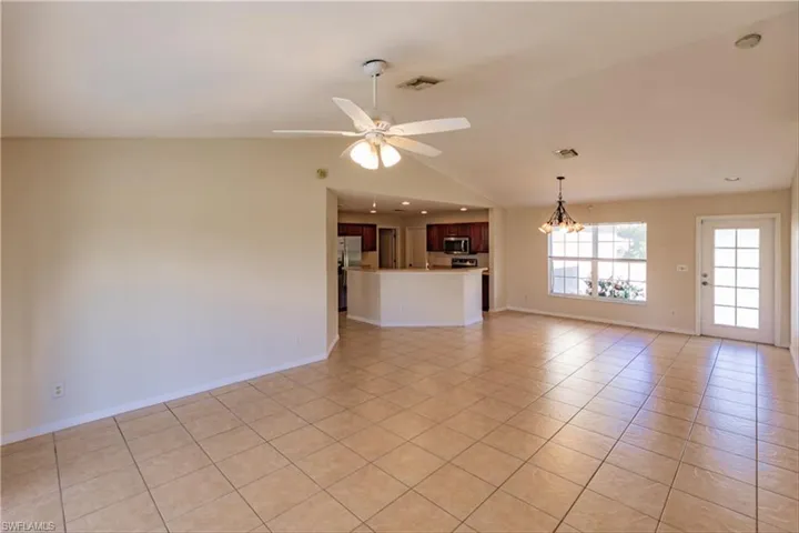 4124 Ne 22nd Pl, Cape Coral Fl 33909