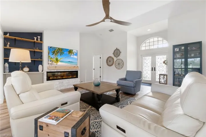 Built in working electric fireplace