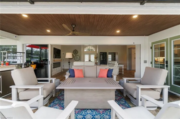 Cozy entertaining area
