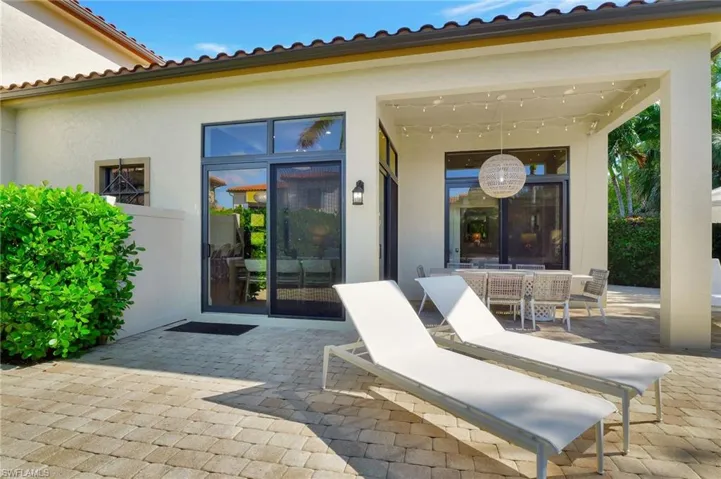 View of patio and coverer lanai