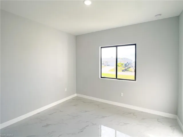2005 SW 2nd  TER, Cape Coral, FL 33991