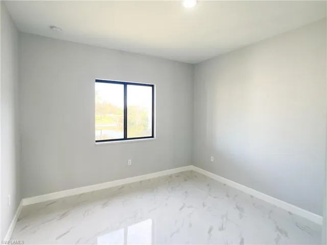 2005 SW 2nd  TER, Cape Coral, FL 33991