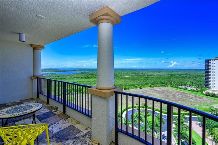 Second balcony from two guest bedrooms