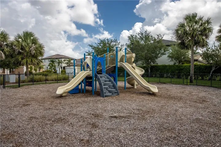17026 Tremont St, Fort Myers, Florida 33908