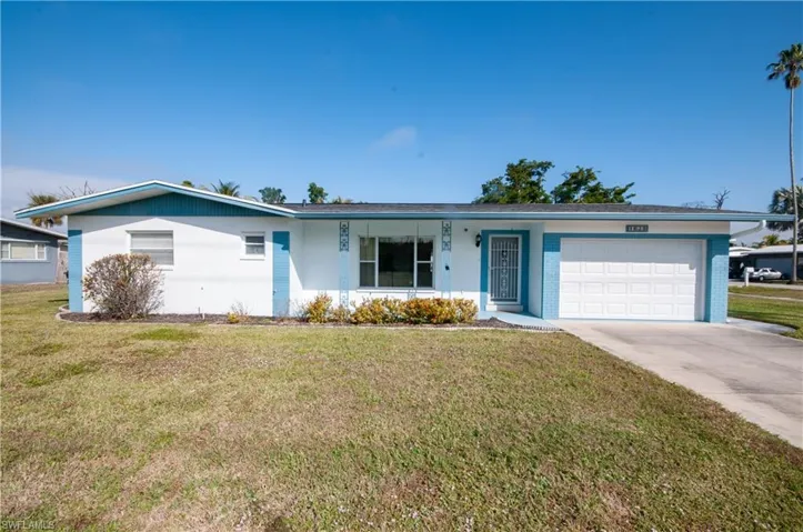 1625  Oakley  AVE, Fort Myers, FL 33901