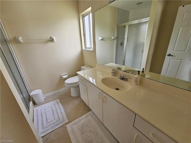7766 Emerald CIR # 201, NAPLES FL 34109