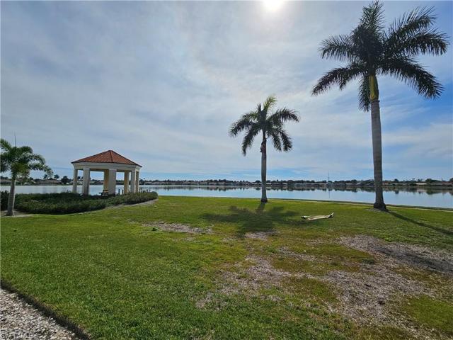7766 Emerald CIR # 201, NAPLES FL 34109