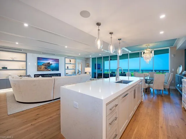13935 Old Coast Rd 1604, Naples, Florida 34110