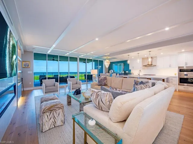 13935 Old Coast Rd 1604, Naples, Florida 34110