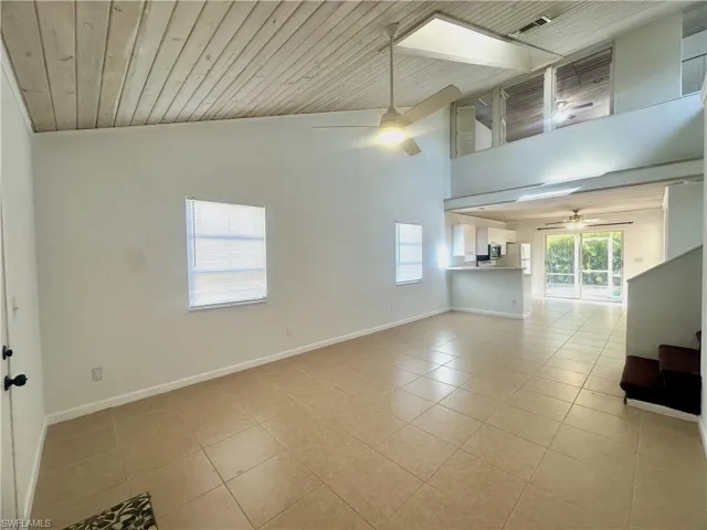 530  100th N AVE, Naples, FL 34108