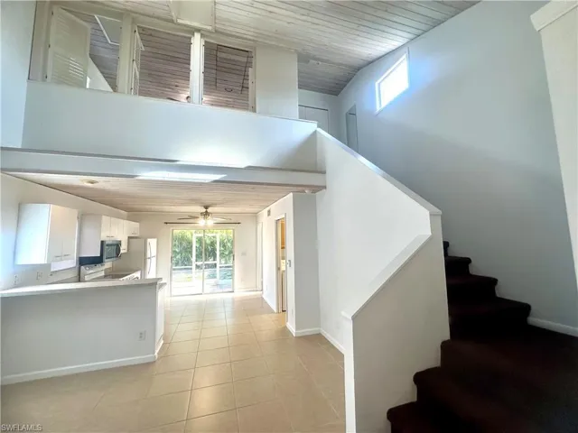 530  100th N AVE, Naples, FL 34108