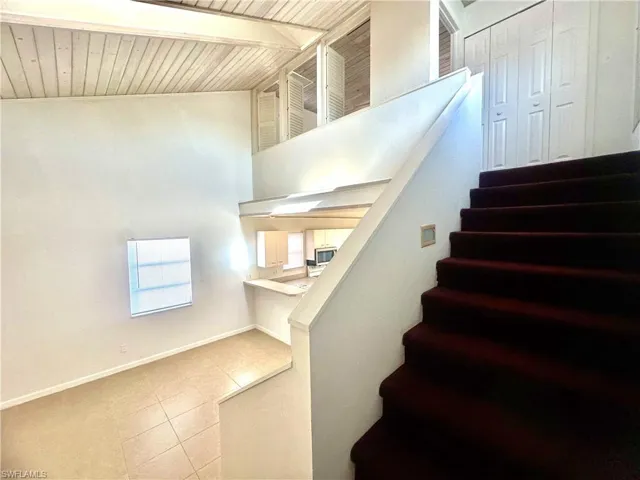530  100th N AVE, Naples, FL 34108