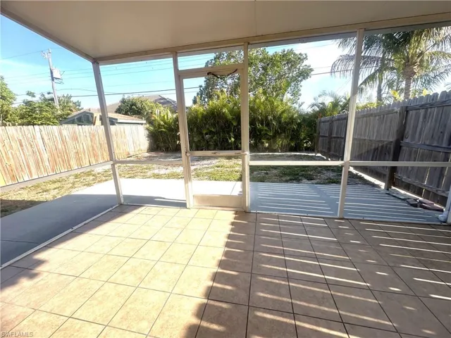 530  100th N AVE, Naples, FL 34108