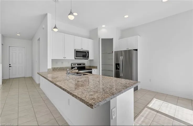 8951 Madrid Cir, Naples, Florida 34104