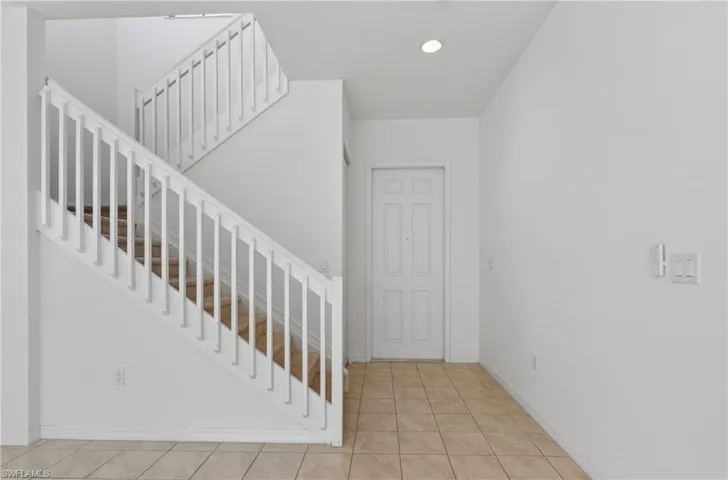8951 Madrid Cir, Naples, Florida 34104