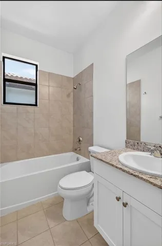 8951 Madrid Cir, Naples, Florida 34104