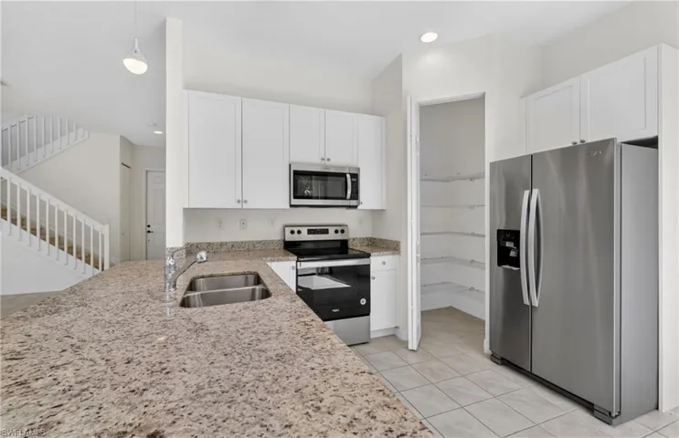8951 Madrid Cir, Naples, Florida 34104