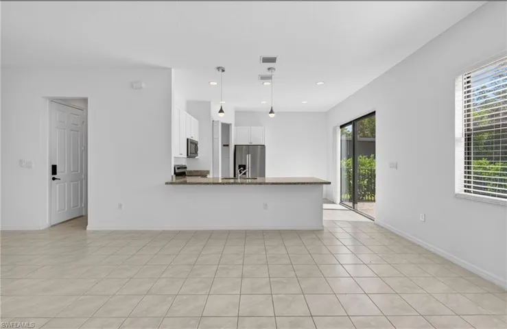 8951 Madrid Cir, Naples, Florida 34104