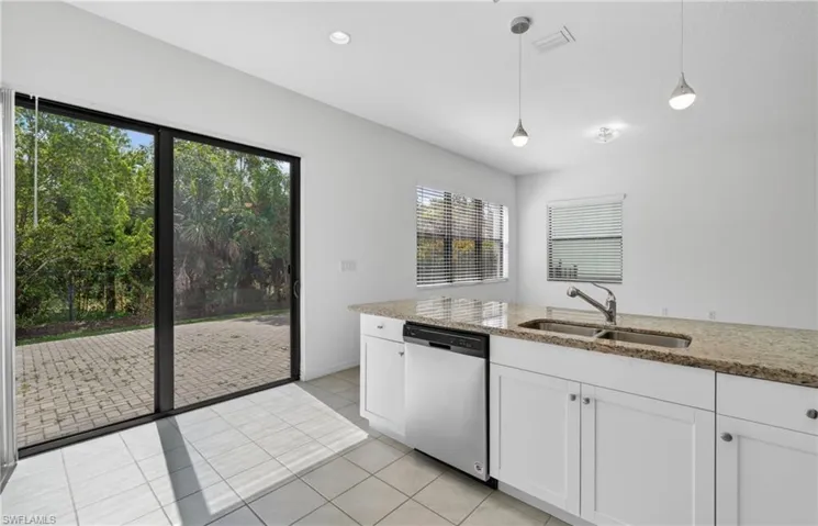 8951 Madrid Cir, Naples, Florida 34104