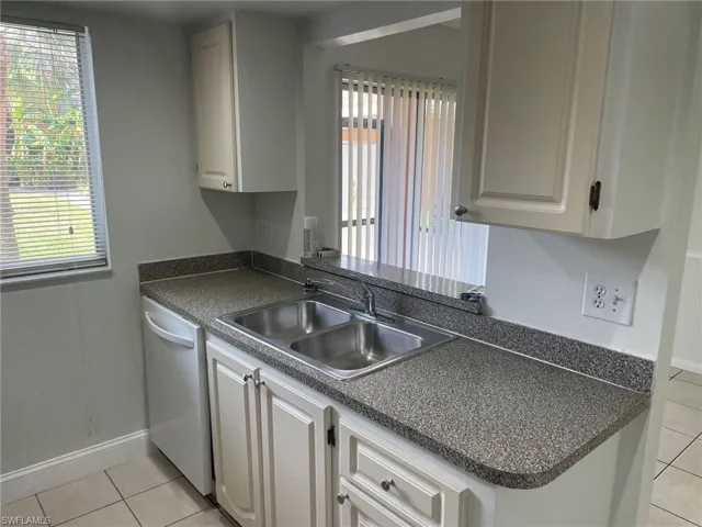 12656 Kenwood Ln B, Fort Myers, Florida 33907
