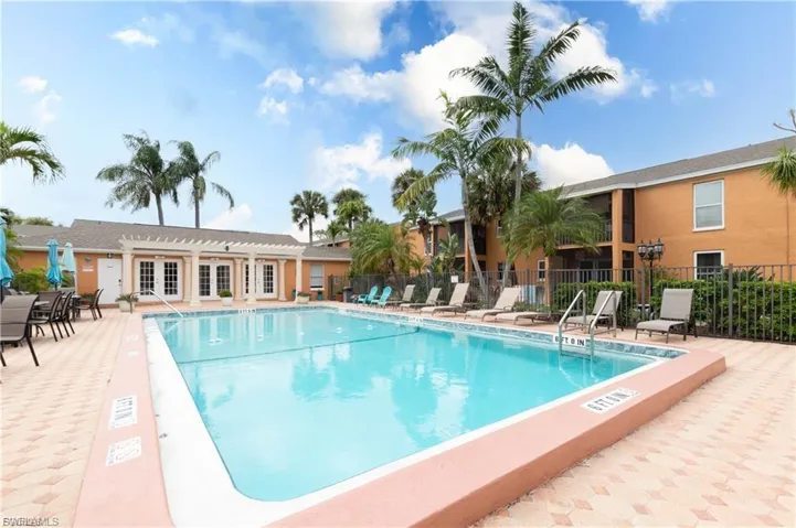 12656 Kenwood Ln B, Fort Myers, Florida 33907