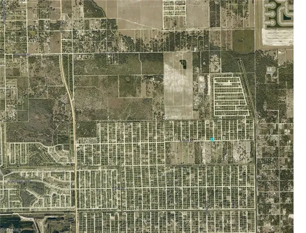 4007 E 23rd St, Alva, Florida 33920
