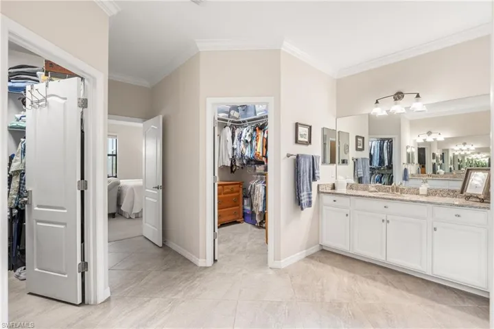 17620 Kinzie Ln, Estero, Florida 33928