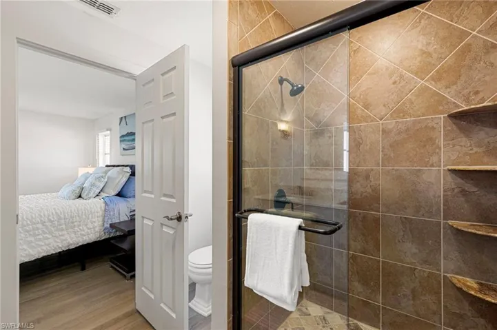 Ensuite master bath with shower