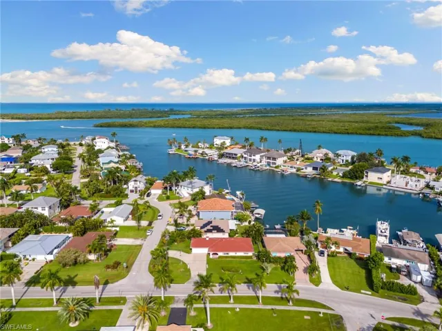 Isles of Capri Naples FL