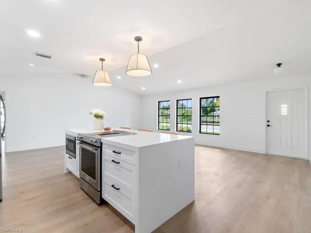 1636 Whiskey Creek Dr, Fort Myers Fl 33919