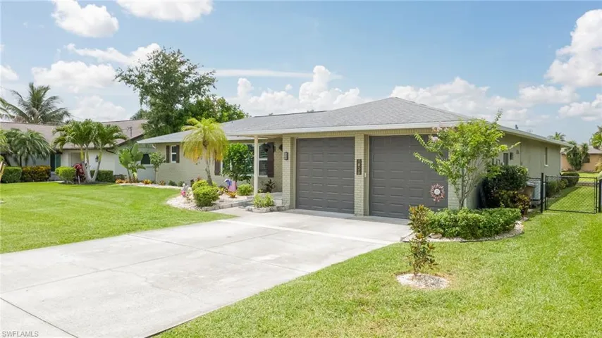 1820 36th Ter, Cape Coral, Florida 33904