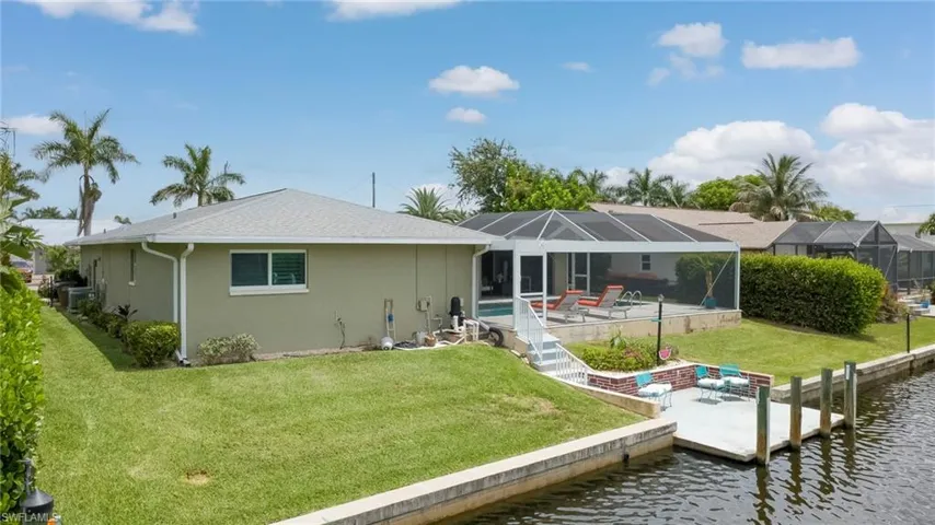 1820 36th Ter, Cape Coral, Florida 33904