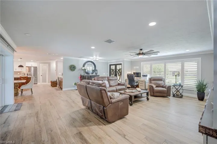 1820 36th Ter, Cape Coral, Florida 33904