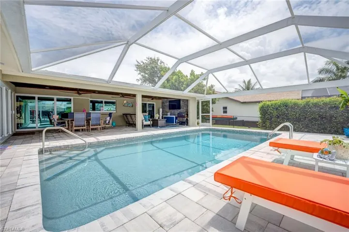 1820 36th Ter, Cape Coral, Florida 33904
