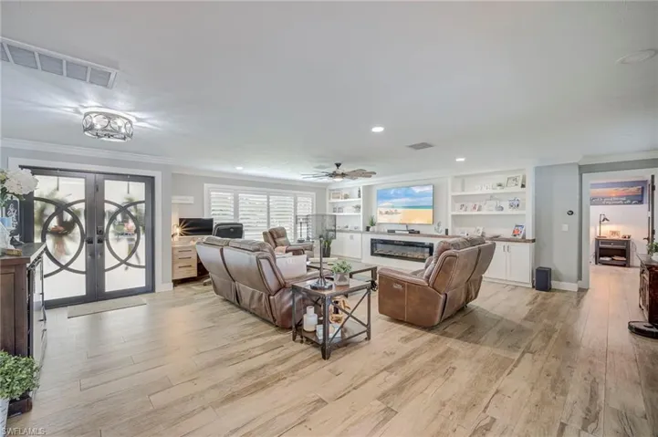 1820 36th Ter, Cape Coral, Florida 33904