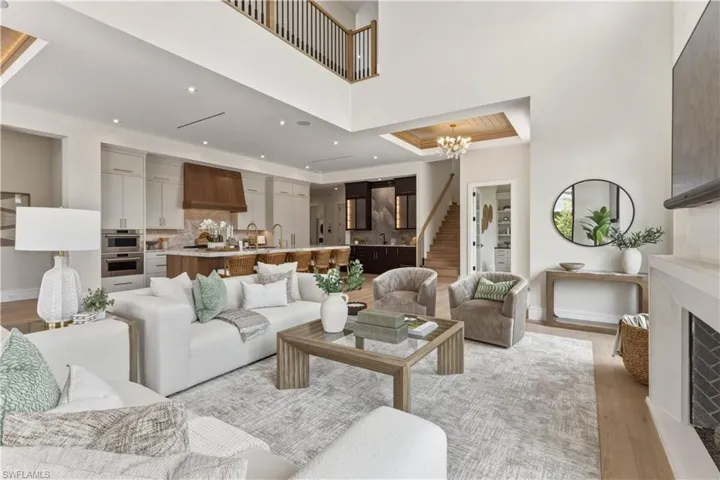 1079 Diana Ave, Naples, Florida 34103