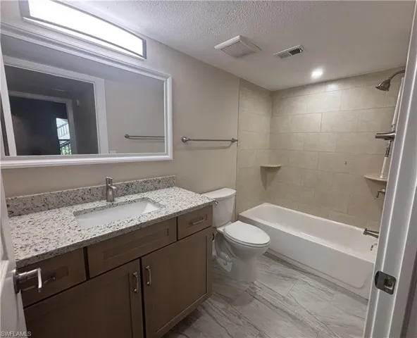 5305  Summerlin  RD, Fort Myers, FL 33919