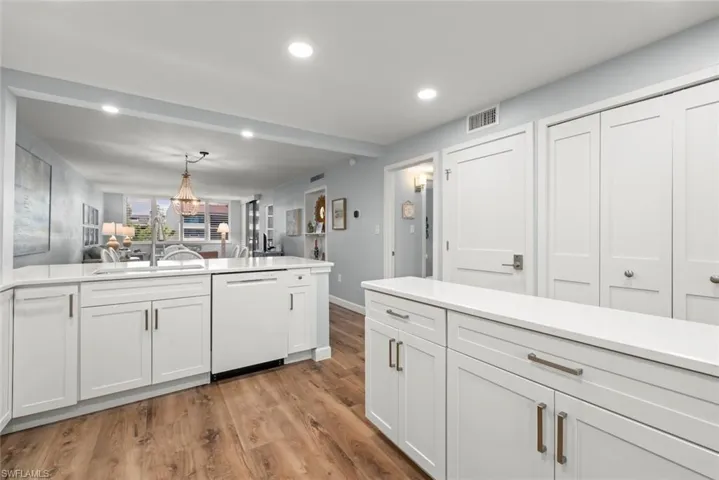 979 E Gulf Dr 242, Sanibel, Florida 33957