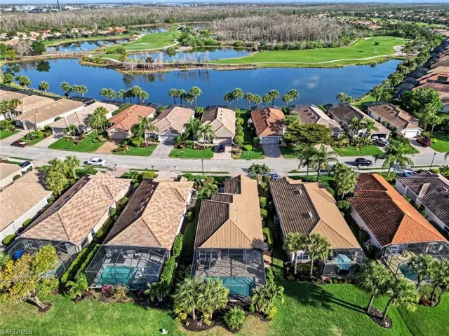 10012 Oakhurst Way, Fort Myers, Florida 33913