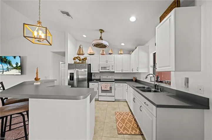 325 NW 12th  PL, Cape Coral, FL 33993
