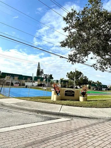 5826 Whiting Ct, Fort Myers, Florida 33919