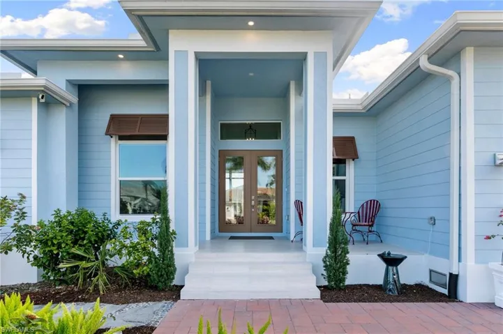 Entrance to property with covered porch