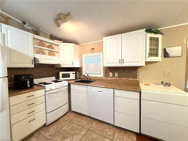 4591 Candlestick Ct E, Estero, Florida 33928
