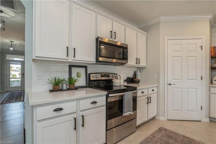 Quartz countertops and lots of cabinets